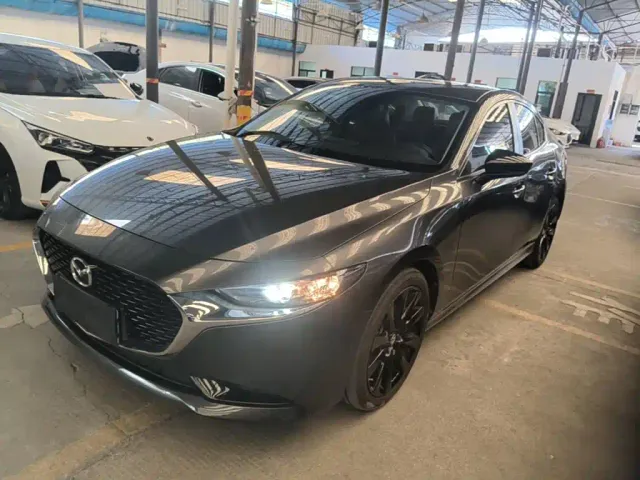 Фотография автомобиля — Mazda Axela