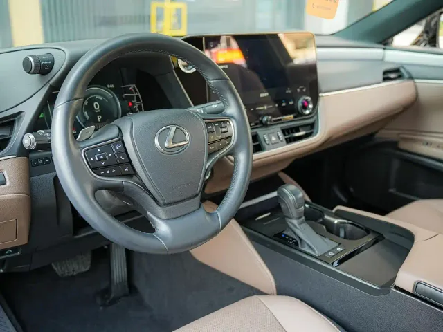 Lexus ES — Фото автомобиля 10