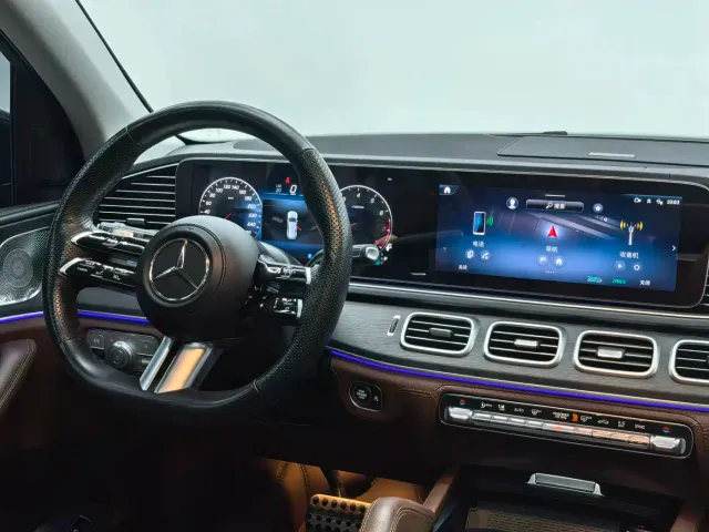 Mercedes-Benz GLS-Class — Фото автомобиля 13