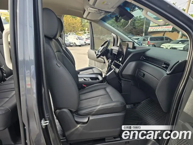 Hyundai Staria — Фото автомобиля 11