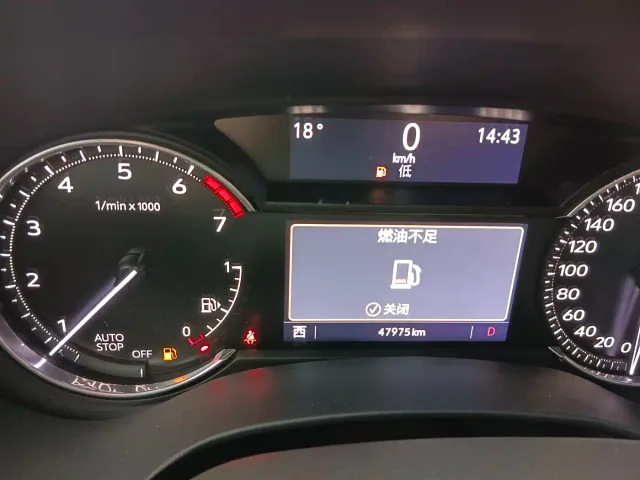 Cadillac CT4 — Фото автомобиля 15