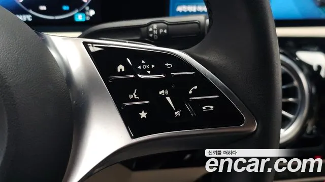 Mercedes-Benz A-Class W177 — Фото автомобиля 21