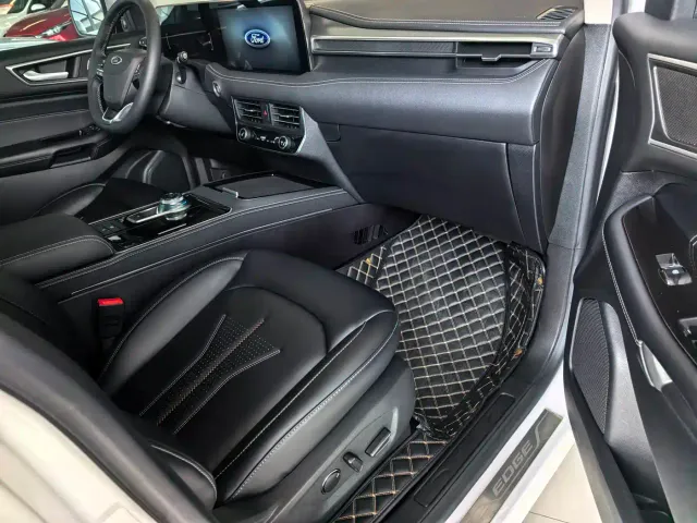 Ford Edge — Фото автомобиля 9