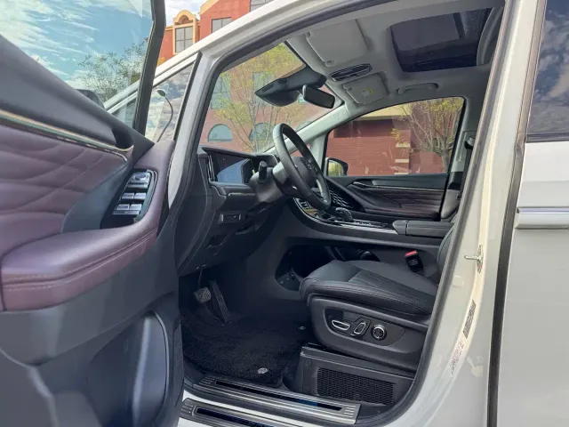 GAC Trumpchi M8 — Фото автомобиля 7