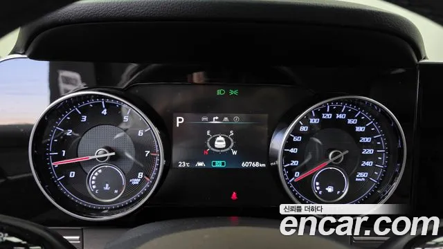 Hyundai Grandeur New — Фото автомобиля 11