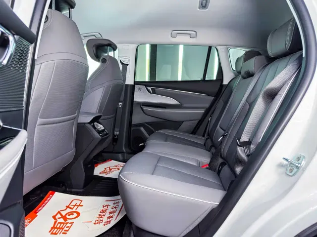 Buick E5 — Фото автомобиля 9