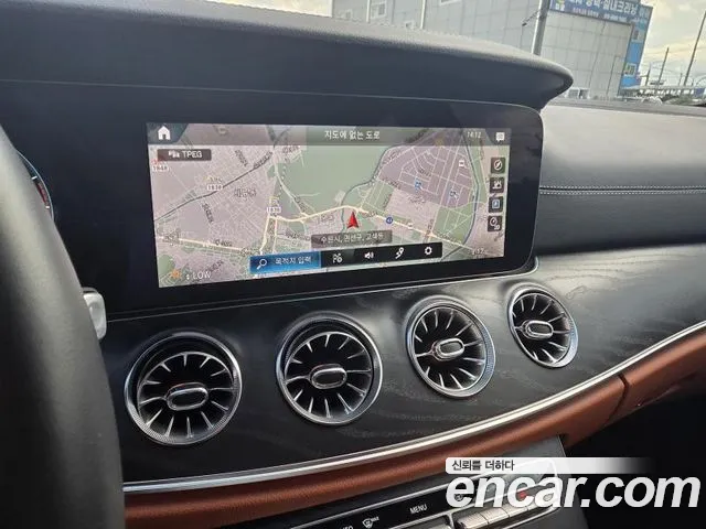 Mercedes-Benz CLS-Class — Фото автомобиля 14