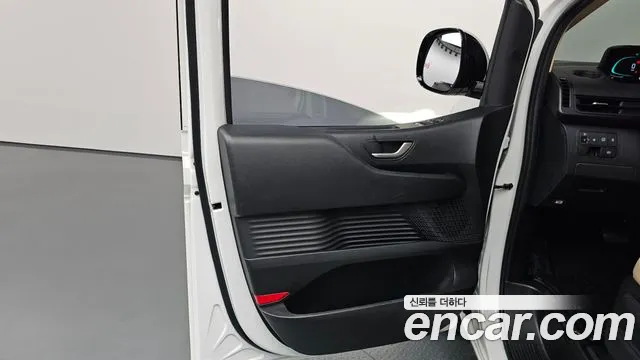 Hyundai Staria Staria — Фото автомобиля 21