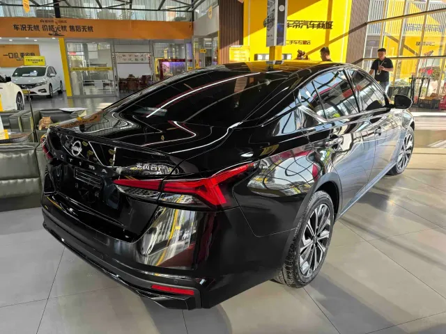 Nissan Teana — Фото автомобиля 7