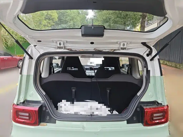 Wuling Hongguang Mini EV — Фото автомобиля 15