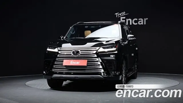 Lexus LX Generation 4 — Фото автомобиля 3