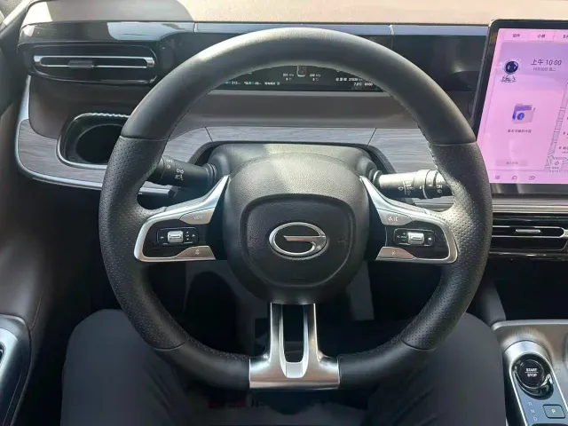 GAC Trumpchi E8 — Фото автомобиля 9
