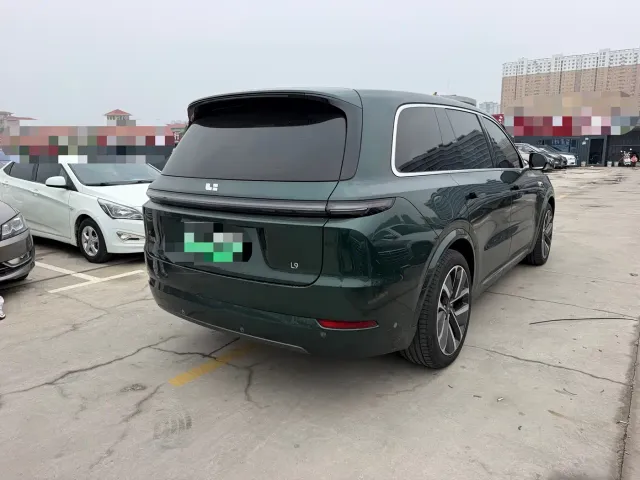 Li Auto L9 — Фото автомобиля 7