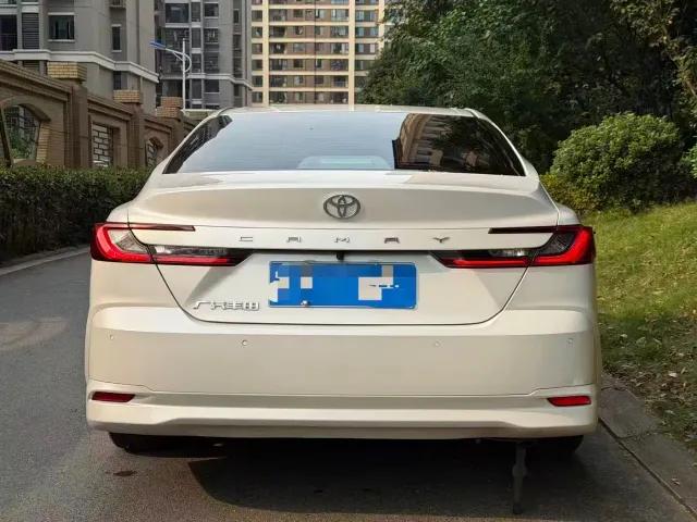 Toyota Camry — Фото автомобиля 5