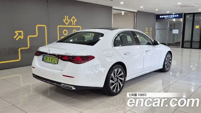 Mercedes-Benz E-Class E-класс W214 E300 4MATIC Exclusive — Фото автомобиля 4