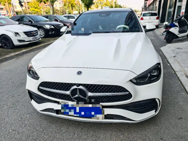 Mercedes-Benz C-Class — Фото автомобиля 2