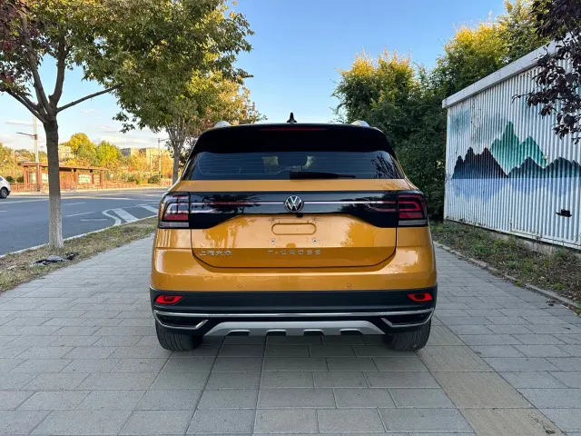 Volkswagen T-Cross — Фото автомобиля 7