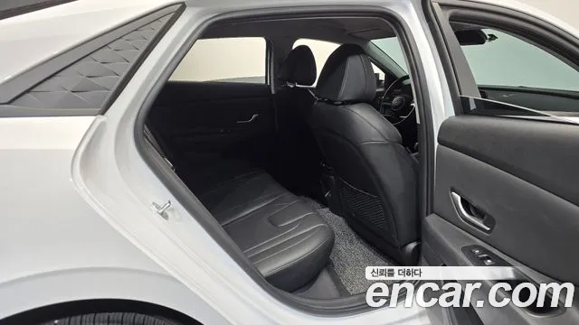 Hyundai AVANTE Новый Avante (CN7) — Фото автомобиля 11