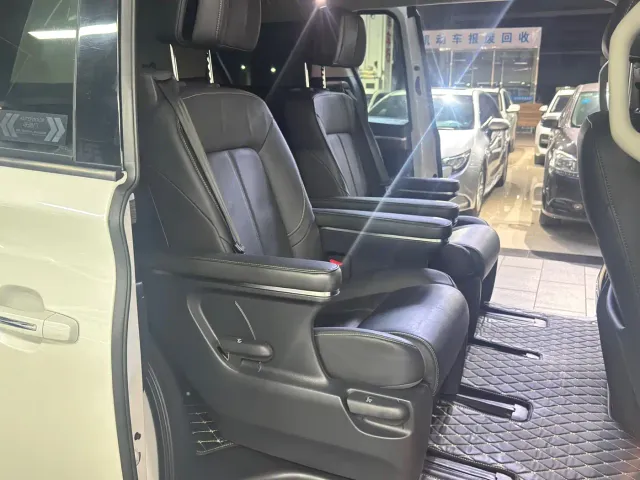 GAC Trumpchi M8 — Фото автомобиля 15