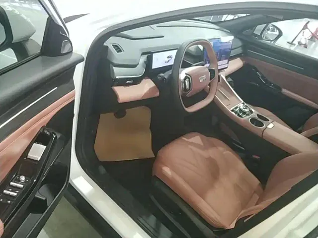 Geely Galaxy L6 — Фото автомобиля 15