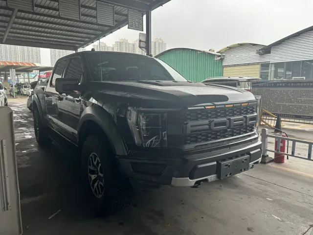 Ford F-150 Raptor — Фото автомобиля 3
