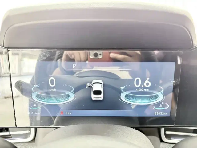 Hyundai Elantra — Фото автомобиля 9