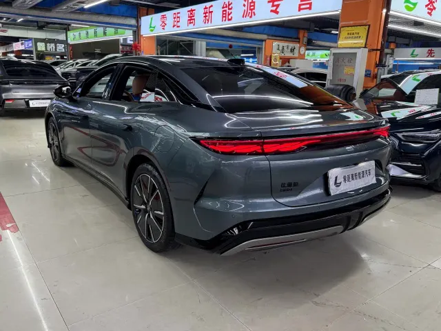 BYD Han L — Фото автомобиля 4