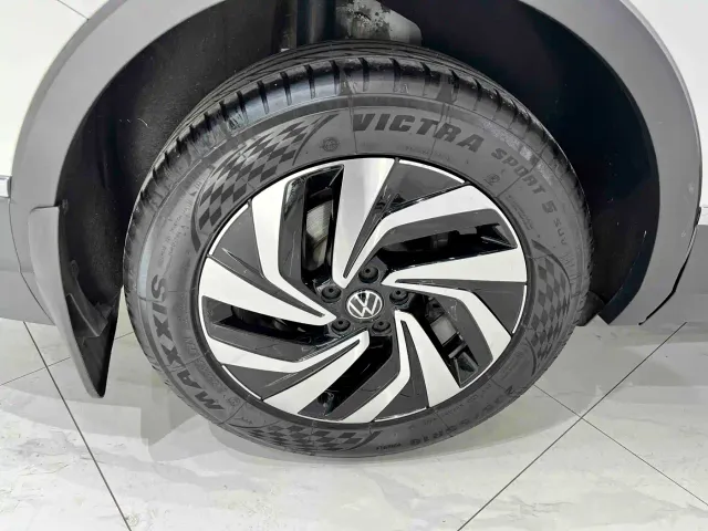 Volkswagen Tiguan L — Фото автомобиля 21