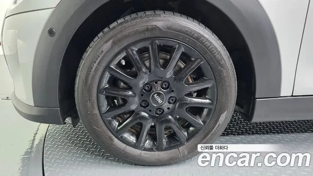 MINI Cooper — Фото автомобиля 5
