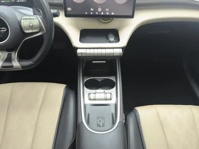 BYD Dolphin — Фото автомобиля 16