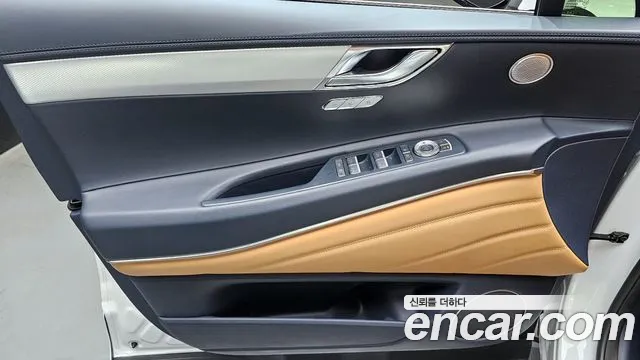 Genesis GV80 2.5T Бензин AWD — Фото автомобиля 24