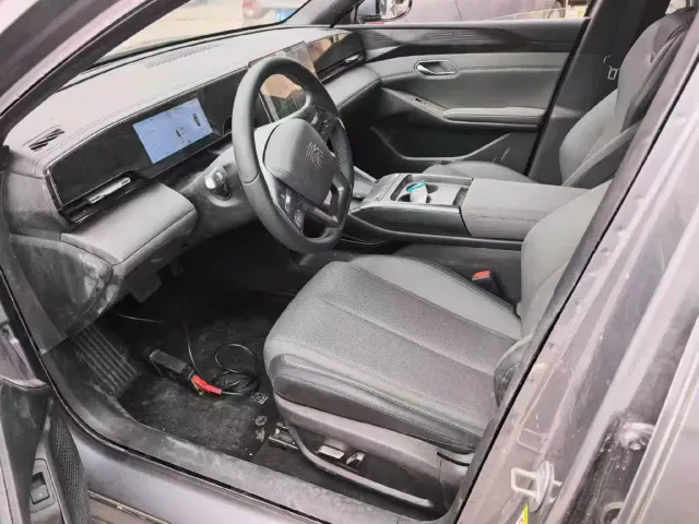 BYD Qin L — Фото автомобиля 4