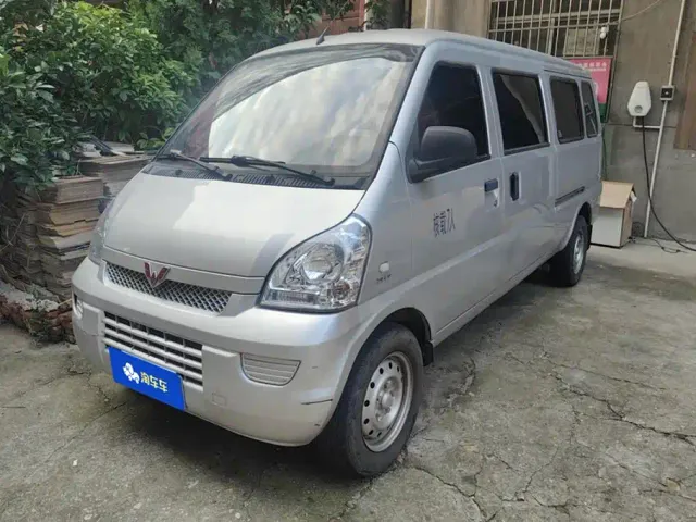 Фотография автомобиля — Wuling Rongguang