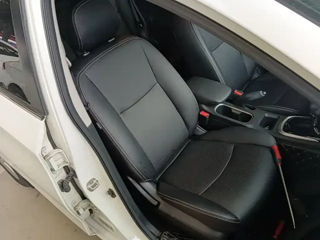 Nissan Tiida — Фото автомобиля 24