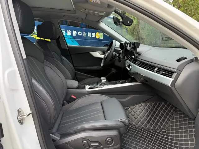 Audi A4L — Фото автомобиля 13
