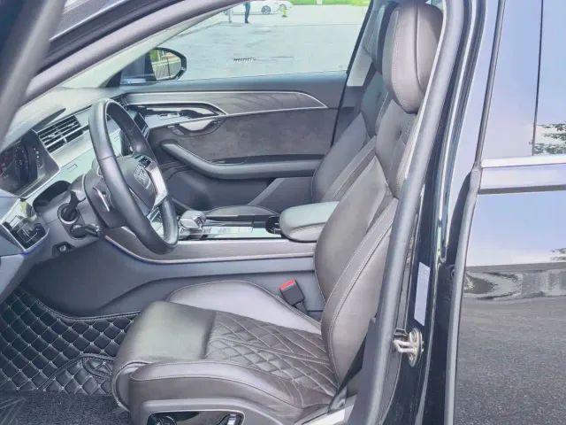 Audi Audi A8 2022 A8L 50 TFSI quattro Comfort Collector's Edition — Фото автомобиля 10