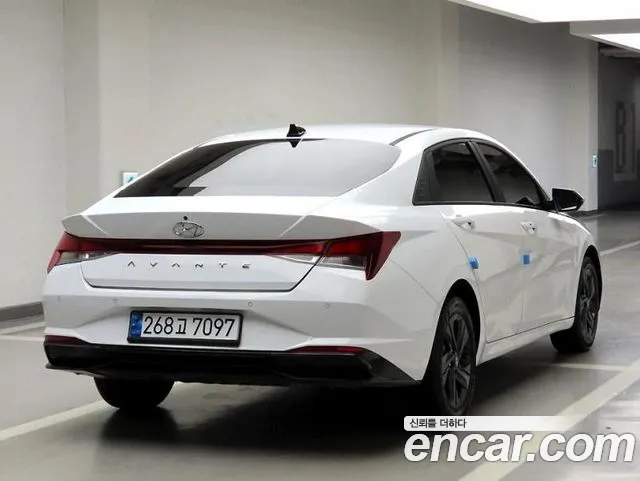 Hyundai Avante CN7 — Фото автомобиля 4