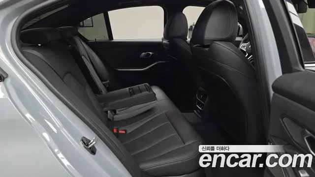 BMW 3-Series 3 серия (G20) 320i M Sport — Фото автомобиля 7