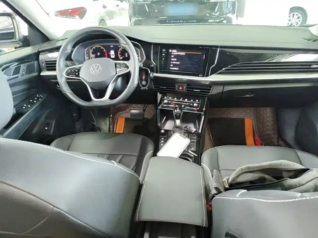 Volkswagen Passat — Фото автомобиля 9