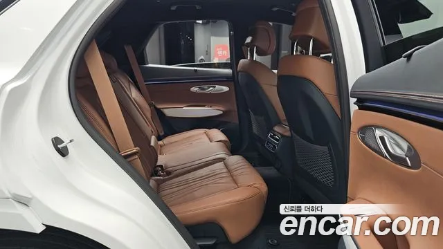 Genesis GV70 2.5T Бензин 2WD — Фото автомобиля 9