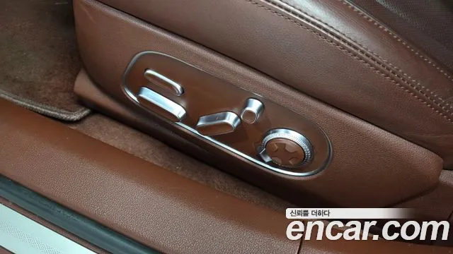 Genesis G90 Бензин 3.5 турбо AWD — Фото автомобиля 23