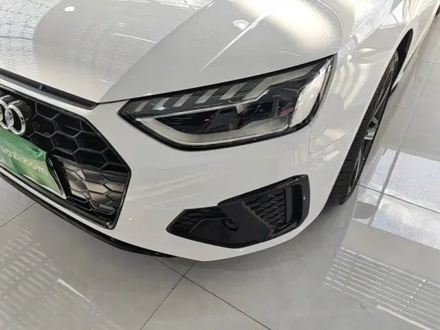 Audi A4L — Фото автомобиля 23