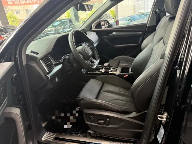 Audi Q5L — Фото автомобиля 4