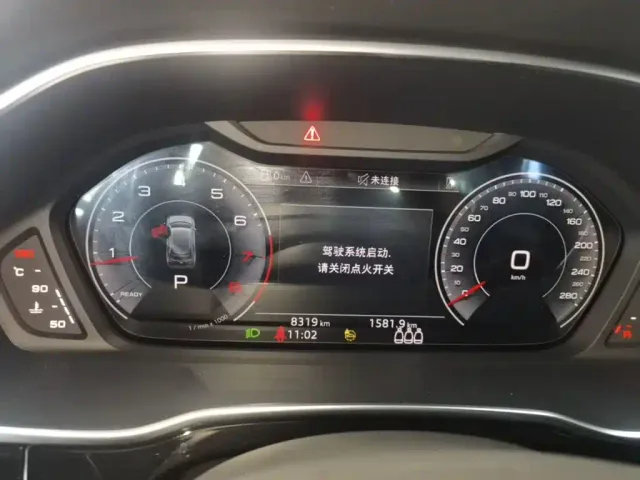 Audi Q3 — Фото автомобиля 11