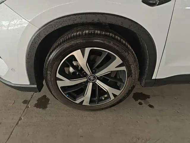 BYD Song Pro — Фото автомобиля 22