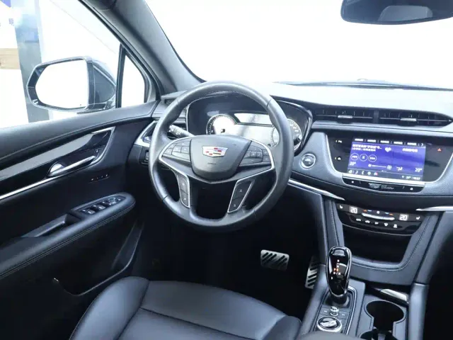 Cadillac XT5 — Фото автомобиля 14