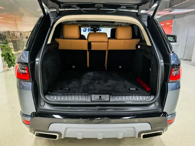 Land Rover Range Rover Sport — Фото автомобиля 6