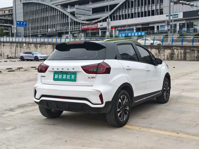Geely Geometry EX3 Kung Fu Bull — Фото автомобиля 5