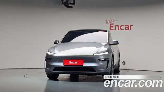 Tesla Model Y — Фото автомобиля 3