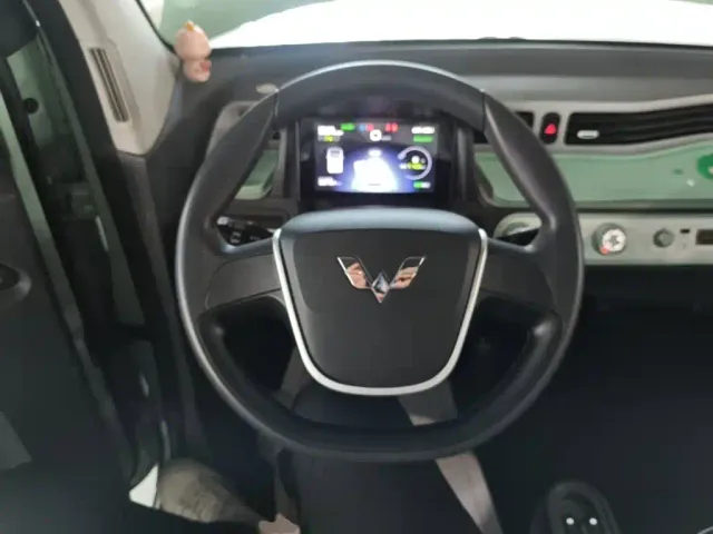 Wuling Hongguang Mini EV — Фото автомобиля 10